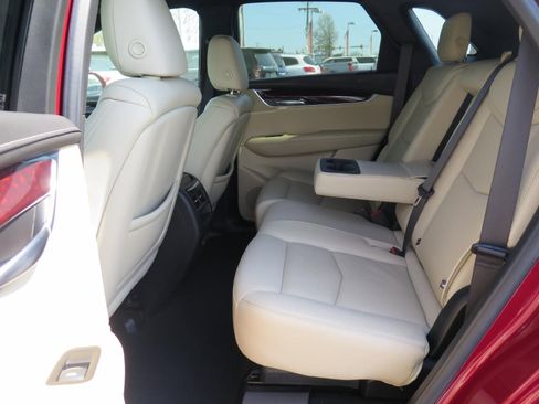 Used 2019 Cadillac XT5 Premium Luxury image 23