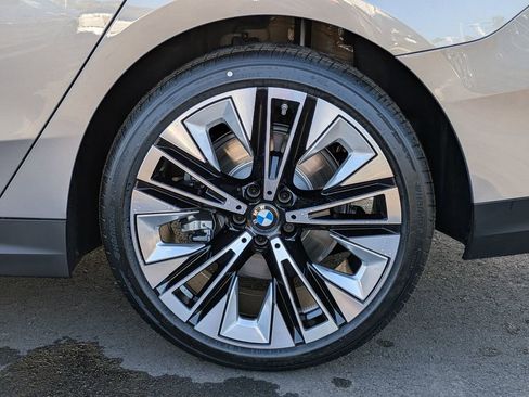 New 2026 BMW 530i RWD image 30