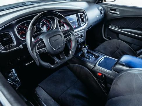 Used 2018 Dodge Charger SRT w/ Technology Group RWD image 2
