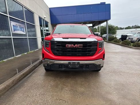 Used 2024 GMC Sierra 1500 Pro w/ Pro Value Package image 3