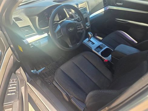 Used 2012 Subaru Outback 2.5i AWD/4WD image 32
