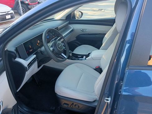 Used 2025 Hyundai Tucson SEL image 3