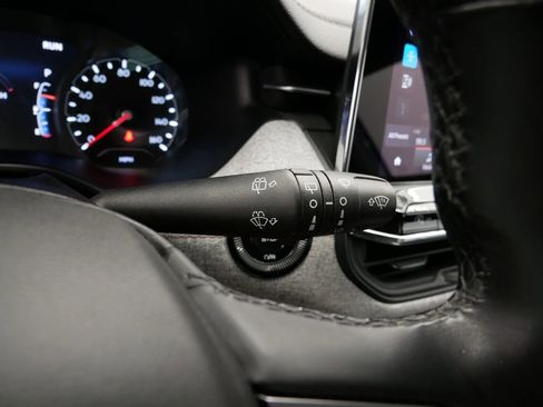 Certified 2022 Jeep Compass Latitude image 30