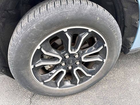 Used 2022 Ford Maverick Lariat w/ Equipment Group 500A Standard image 9