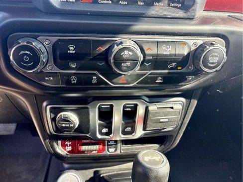 Used 2022 Jeep Wrangler Rubicon AWD/4WD image 19