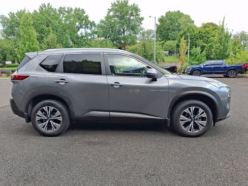 Certified 2023 Nissan Rogue SV w/ SV Premium B Package AWD/4WD image 7