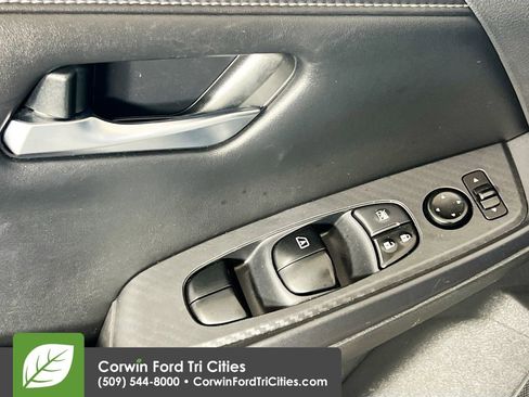 Used 2021 Nissan Sentra SV FWD image 12