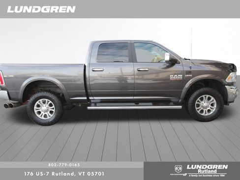 Used 2018 RAM 2500 Laramie w/ Snow Chief Group AWD/4WD image 2