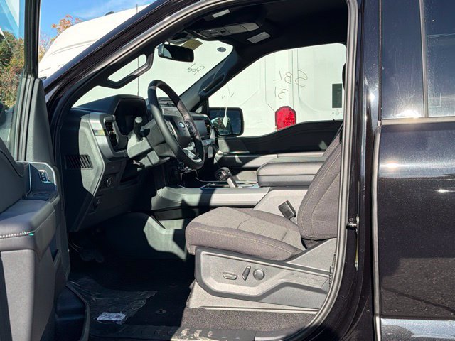 New 2026 Ford F150 XLT w/ Equipment Group 302A MID AWD/4WD image 14