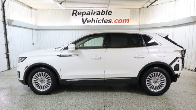 Used 2020 Lincoln Nautilus FWD image 1