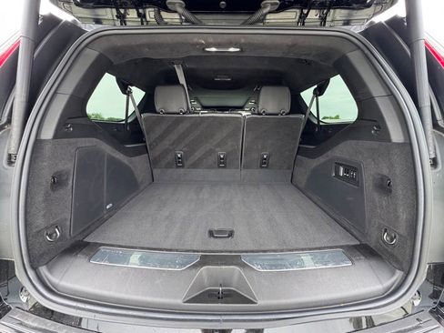 Certified 2024 Cadillac Escalade ESV Premium Luxury Platinum AWD/4WD image 14