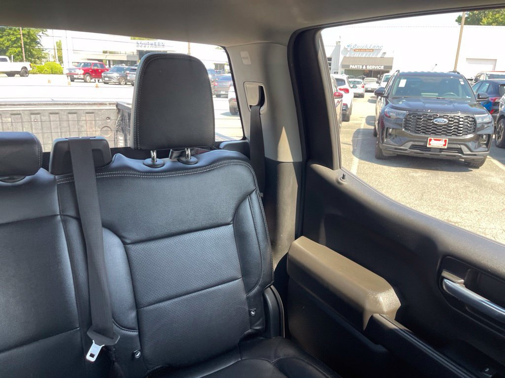Used 2023 Chevrolet Silverado 1500 Custom AWD/4WD image 13