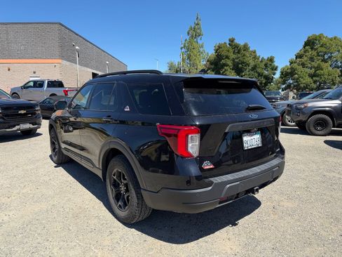 Used 2023 Ford Explorer Timberline w/ Timberline Technology Package AWD/4WD image 3