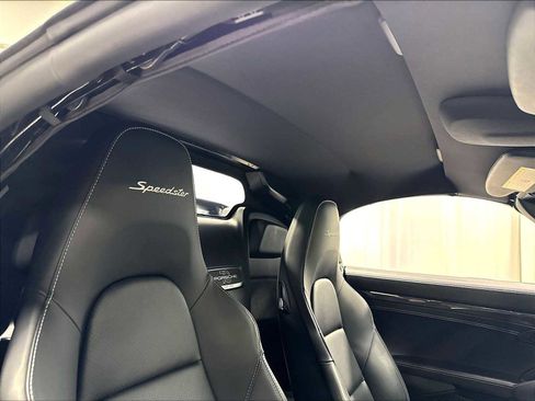 Used 2019 Porsche 911 Speedster RWD image 25