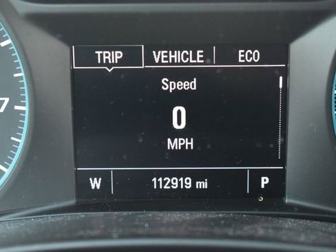 Used 2018 Chevrolet Equinox LT FWD image 17