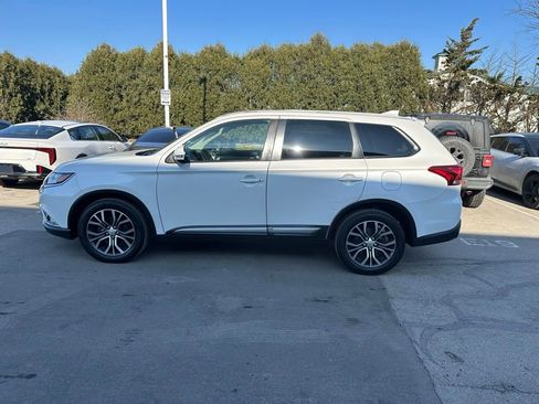 Used 2018 Mitsubishi Outlander SE image 6