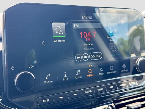 Used 2024 Nissan Pathfinder SL w/ SL Premium Package FWD image 15
