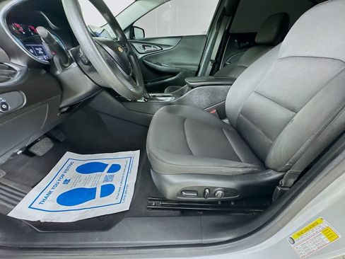 Used 2020 Chevrolet Malibu LT FWD image 25