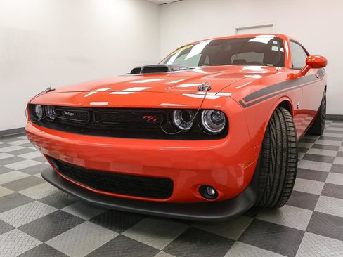 Used 2021 Dodge Challenger R/T Scat Pack w/ Shaker Package image 4