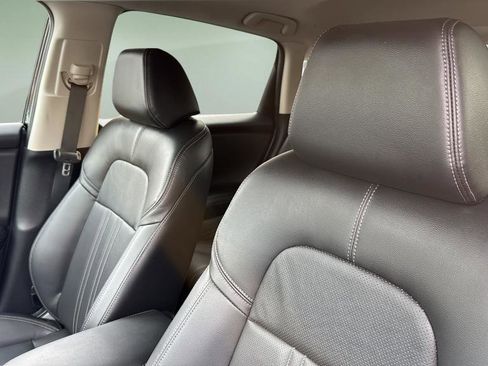 Used 2023 Honda HR-V EX-L image 11