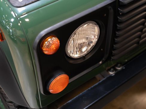 Used 1997 Land Rover Defender 90 image 21