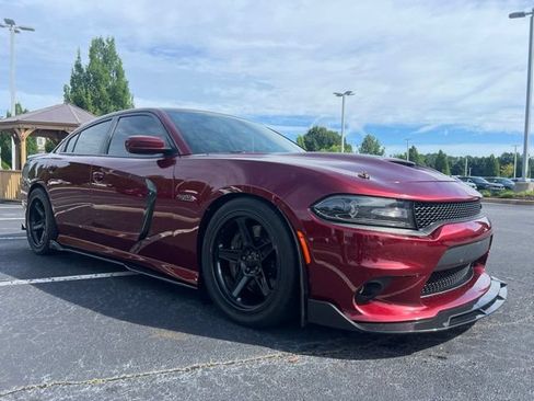 Used 2018 Dodge Charger R/T RWD image 6