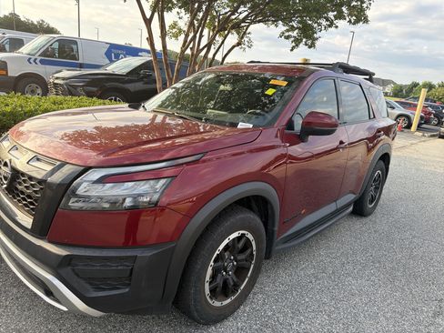 Used 2023 Nissan Pathfinder Rock Creek AWD/4WD image 5