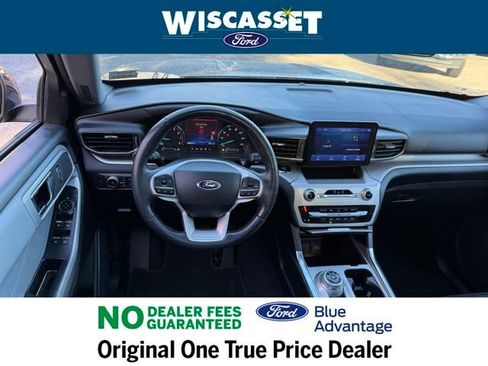 Certified 2022 Ford Explorer XLT w/ Equipment Group 202A image 7