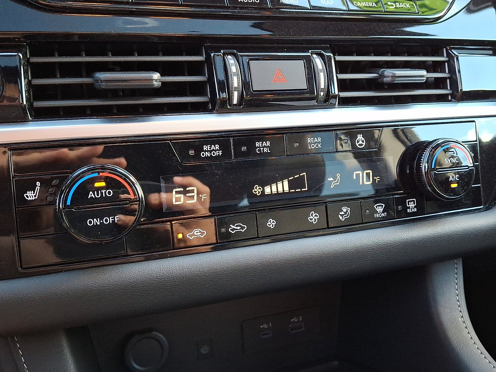 Used 2024 Nissan Pathfinder SL w/ SL Premium Package AWD/4WD image 18