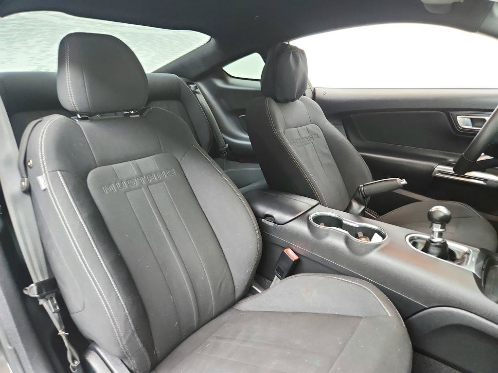 Used 2020 Ford Mustang Coupe RWD image 24