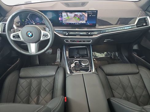 Used 2026 BMW X5 xDrive40i w/ M Sport Package AWD/4WD image 12