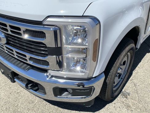New 2025 Ford F350 XL w/ XL Chrome Package RWD image 11