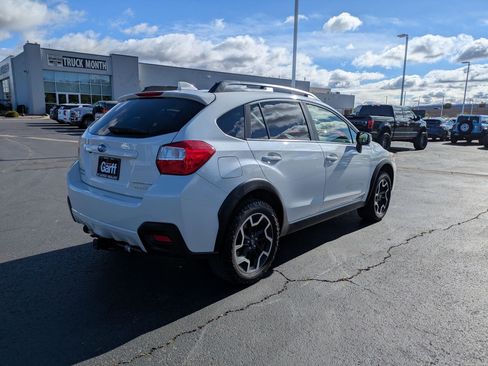 Used 2017 Subaru Crosstrek 2.0i Limited AWD/4WD image 3