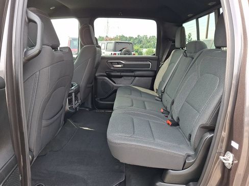 Used 2020 RAM 1500 Big Horn AWD/4WD image 11