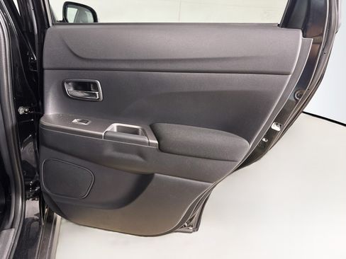 Used 2021 Mitsubishi Outlander Sport SE AWD/4WD image 28