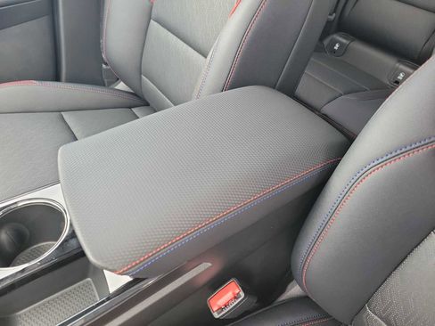 Used 2026 Chevrolet Equinox RS w/ Safety and Technology Package image 11