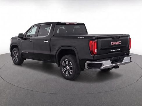 Used 2025 GMC Sierra 1500 SLT AWD/4WD image 7