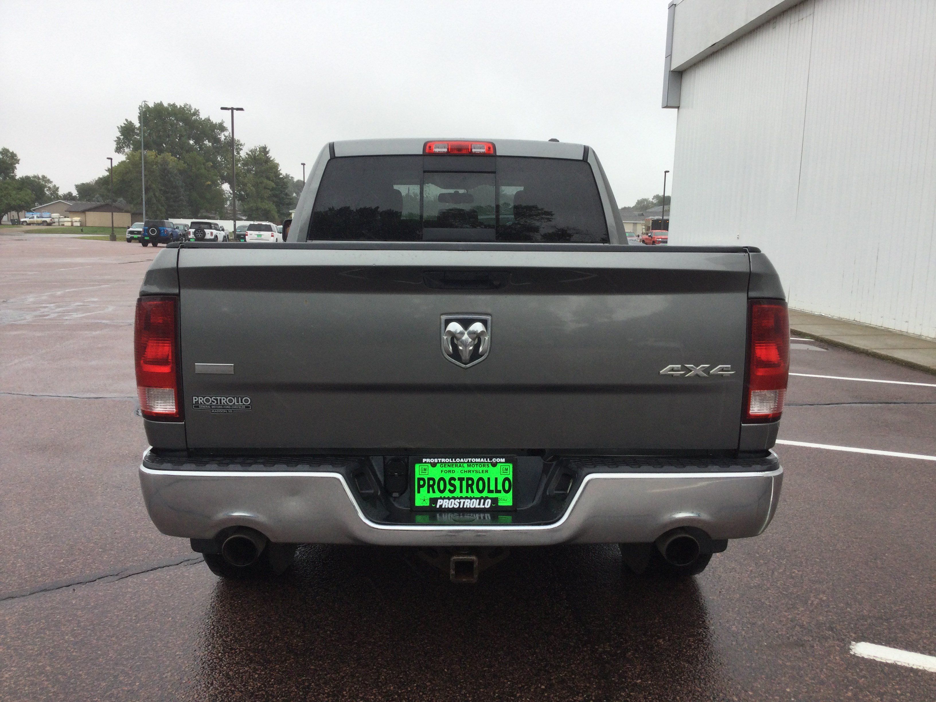 Used 2012 RAM 1500 Classic SLT w/ SLT Plus D←cor Group AWD/4WD image 4