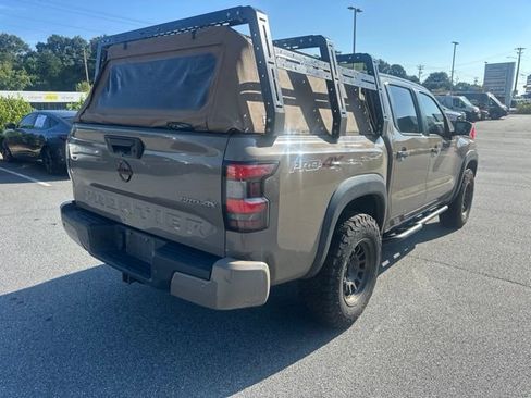 Used 2022 Nissan Frontier PRO-4X AWD/4WD image 3