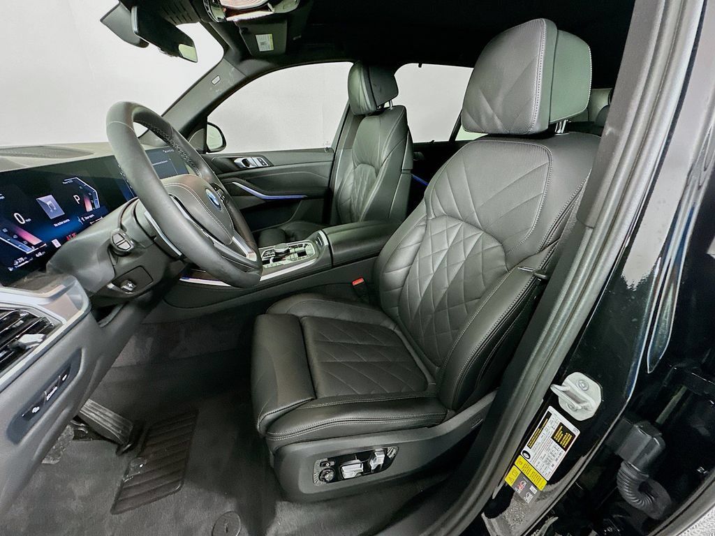 Certified 2024 BMW X5 xDrive50e w/ Premium Package AWD/4WD image 21