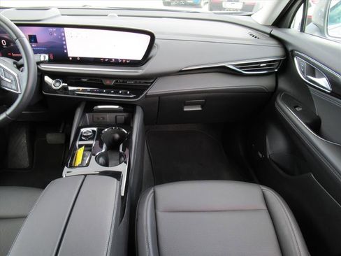 Used 2025 Buick Envision Preferred AWD/4WD image 14