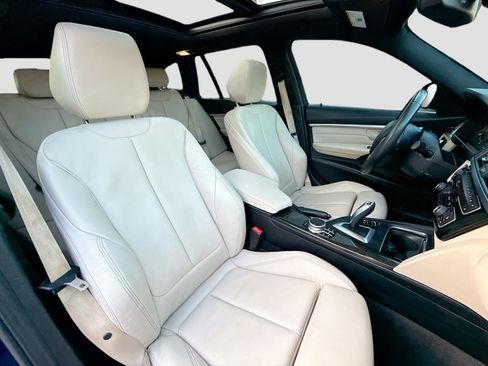 Used 2018 BMW 330i xDrive Wagon image 27