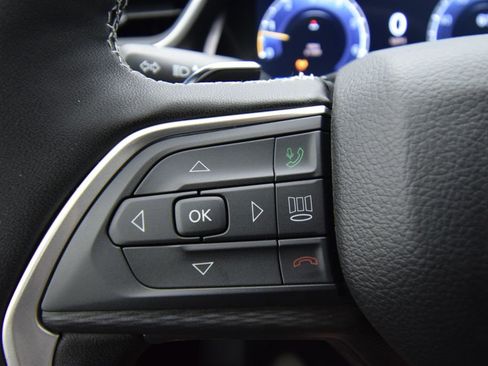 New 2025 Jeep Grand Cherokee L Altitude image 34