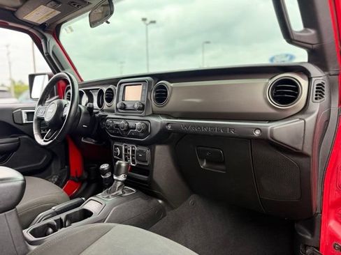 Used 2018 Jeep Wrangler Unlimited Sport S AWD/4WD image 10