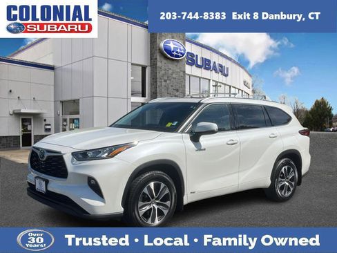 Used 2020 Toyota Highlander XLE image 1