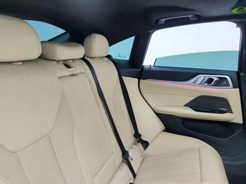 Used 2025 BMW 430i w/ Premium Package RWD image 25
