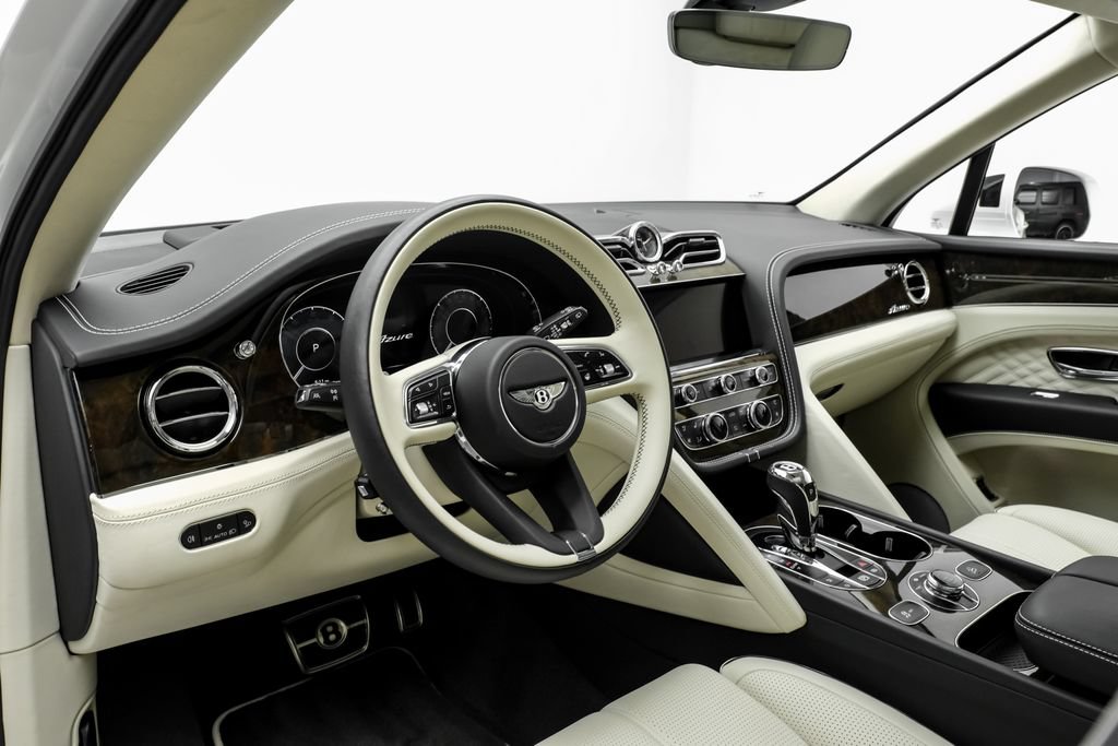 Used 2024 Bentley Bentayga AWD/4WD image 7
