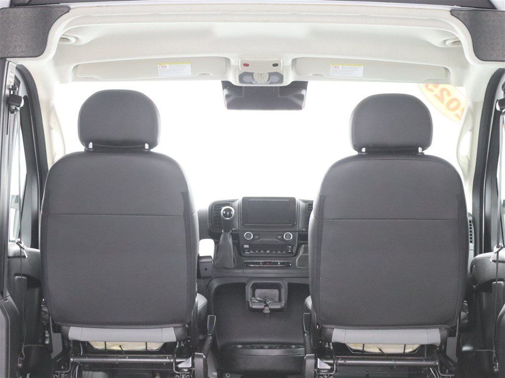 Used 2025 RAM ProMaster 2500 w/ Convenience Group FWD image 11