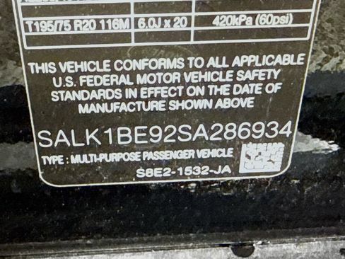 Used 2025 Land Rover Range Rover Long Wheelbase Autobiography AWD/4WD image 36