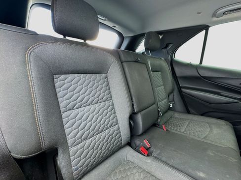 Used 2018 Chevrolet Equinox LT FWD image 18